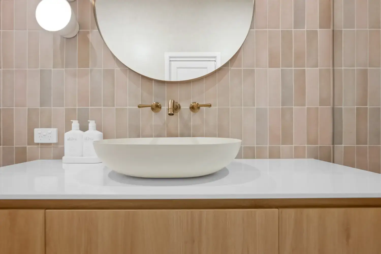 Bathroom Sink and Basin