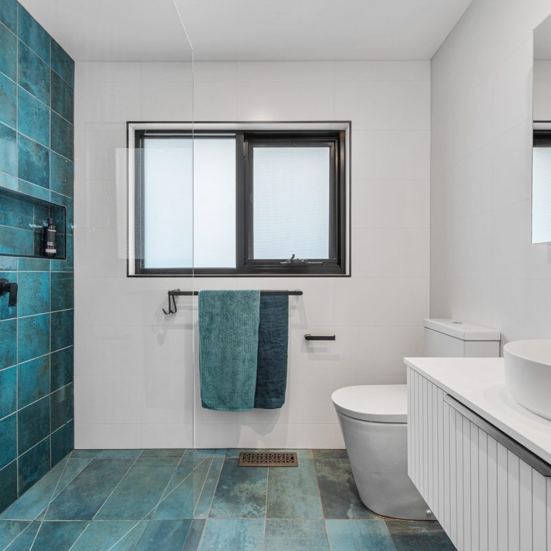 bw1_8911_1691509575-1-scaled